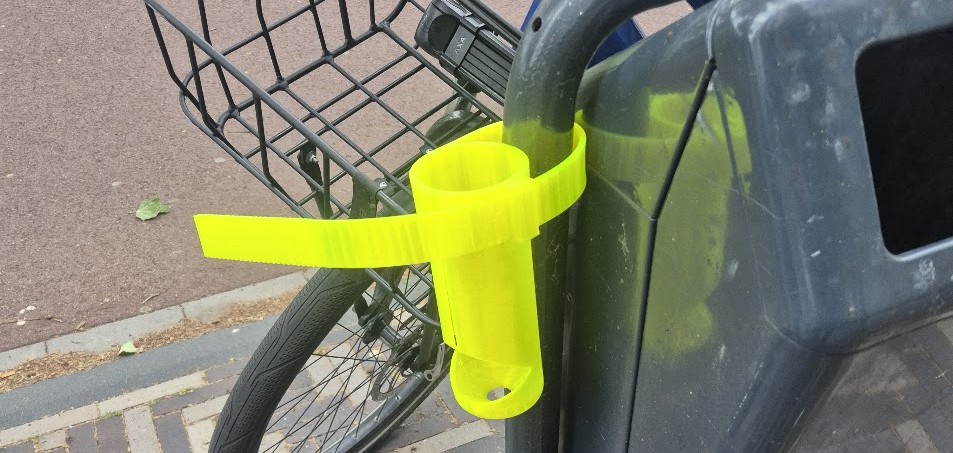 Triple cylinder holder